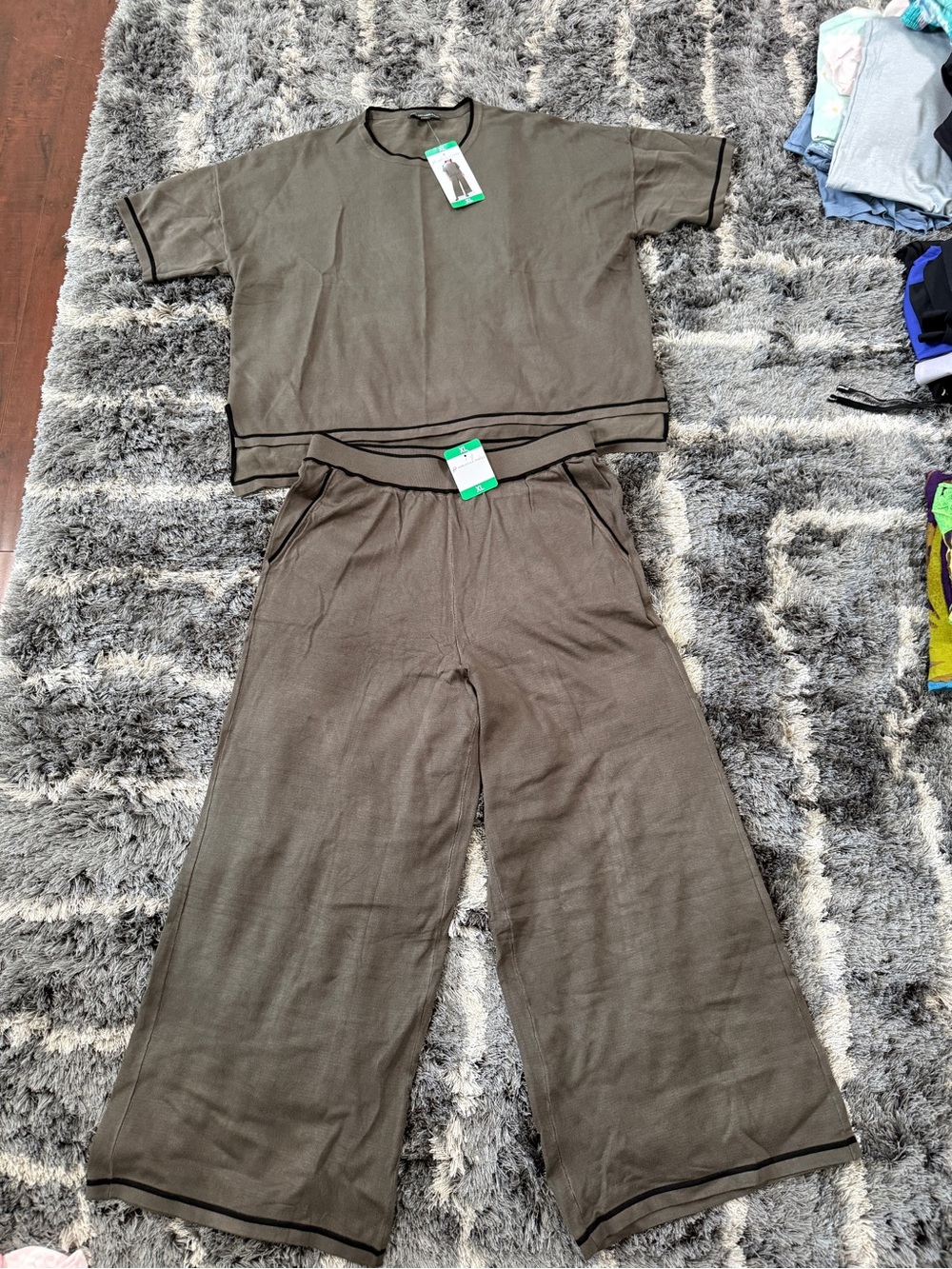 Adrianna Papell Olive Green Wide-Leg Pajama Set
